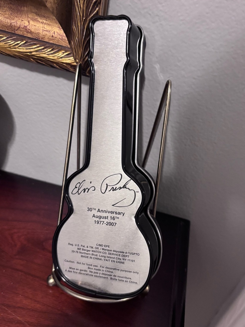 Elvis Presley Watch Tin 30th Anniversary - Picture 9 of 10